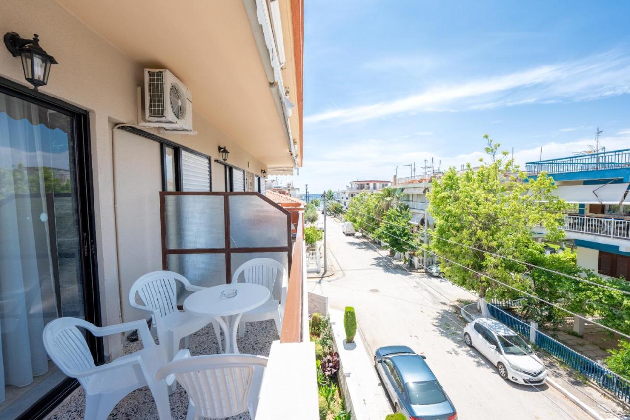 Milonas House Apartments Paralia Dionisiou Exterior foto