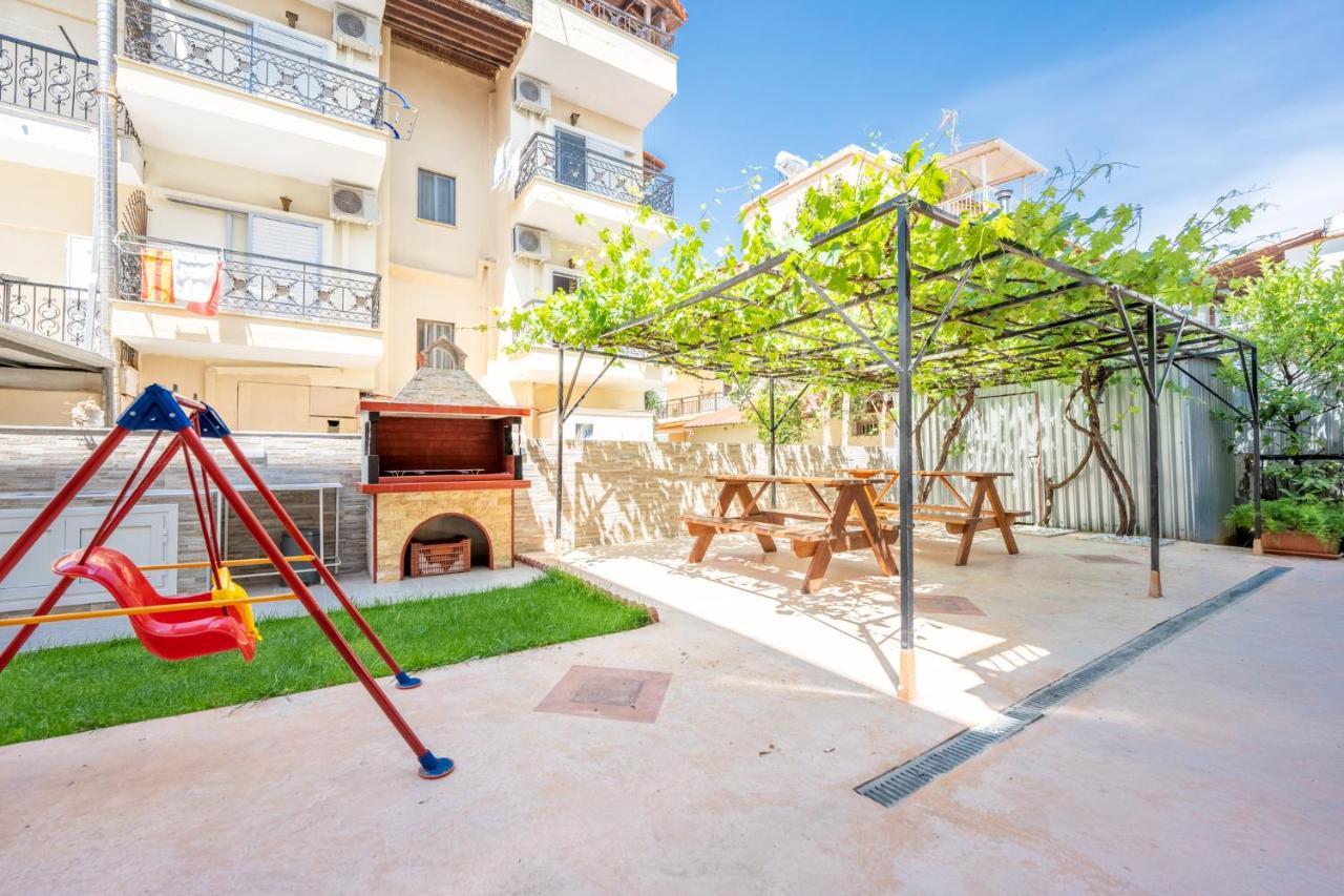 Milonas House Apartments Paralia Dionisiou Exterior foto