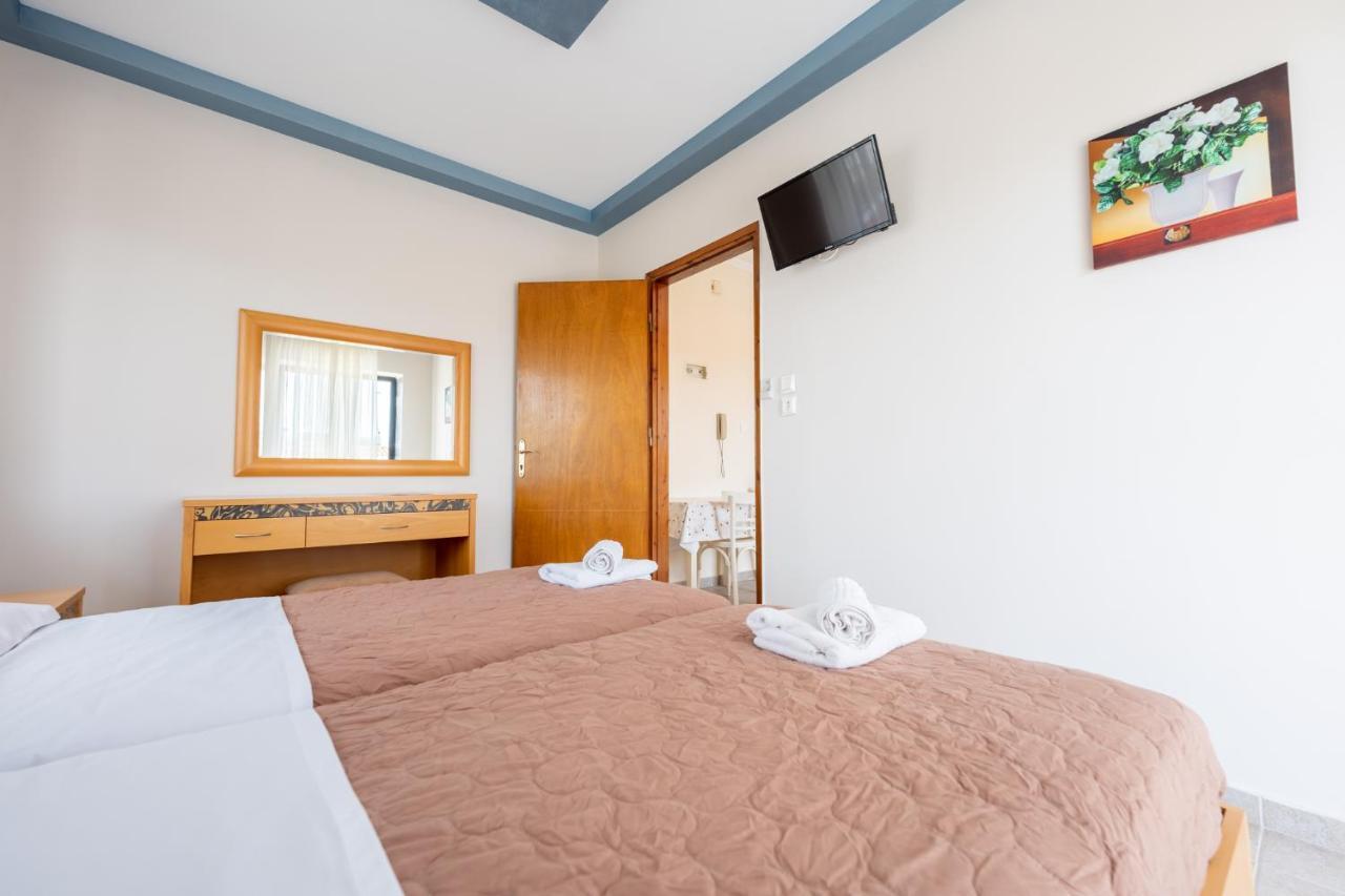 Milonas House Apartments Paralia Dionisiou Exterior foto