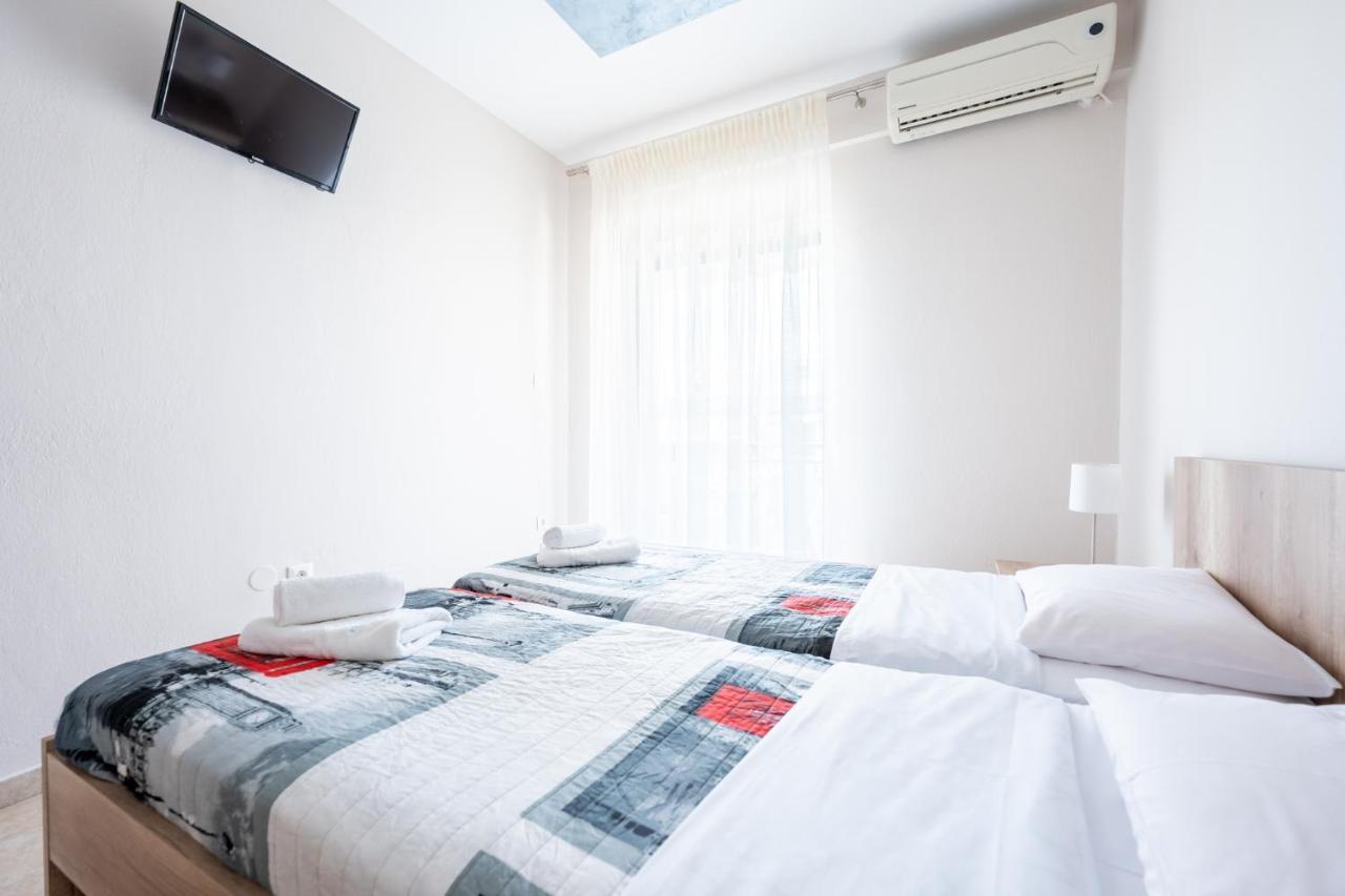 Milonas House Apartments Paralia Dionisiou Exterior foto