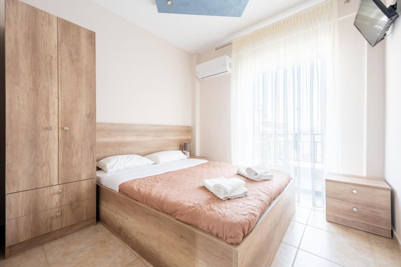 Milonas House Apartments Paralia Dionisiou Exterior foto