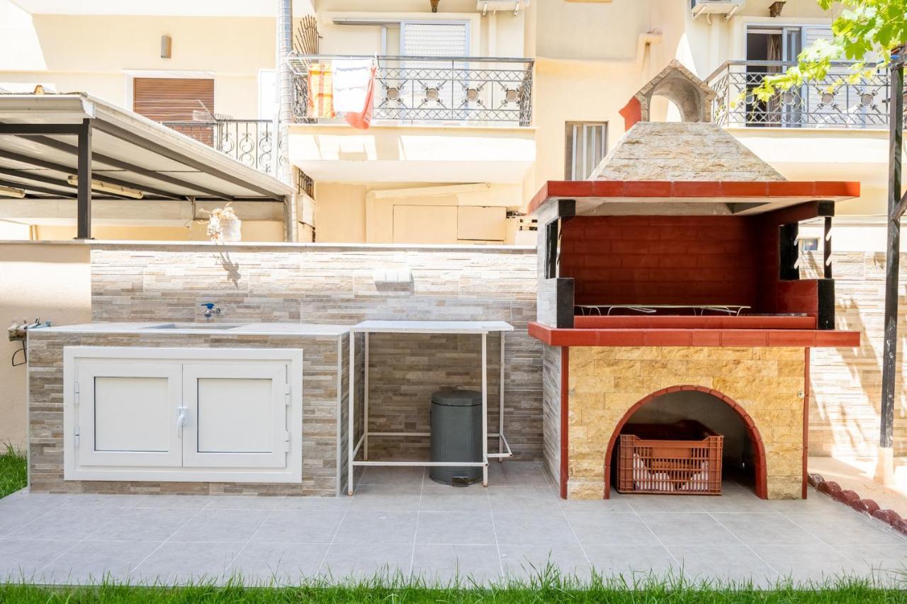 Milonas House Apartments Paralia Dionisiou Exterior foto