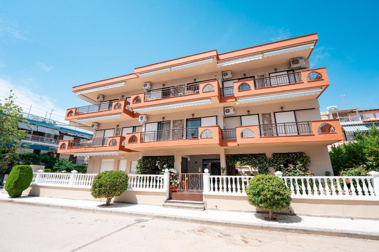 Milonas House Apartments Paralia Dionisiou Exterior foto