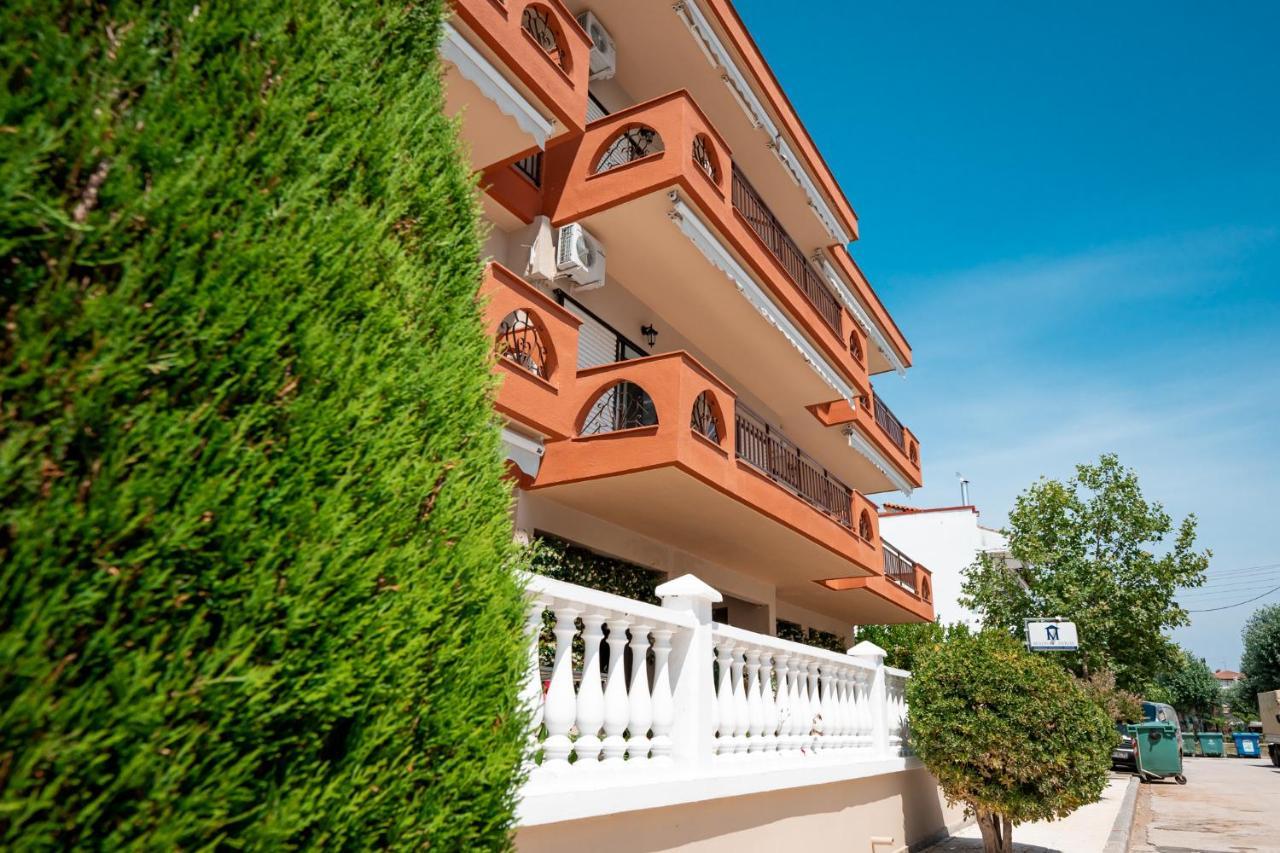 Milonas House Apartments Paralia Dionisiou Exterior foto