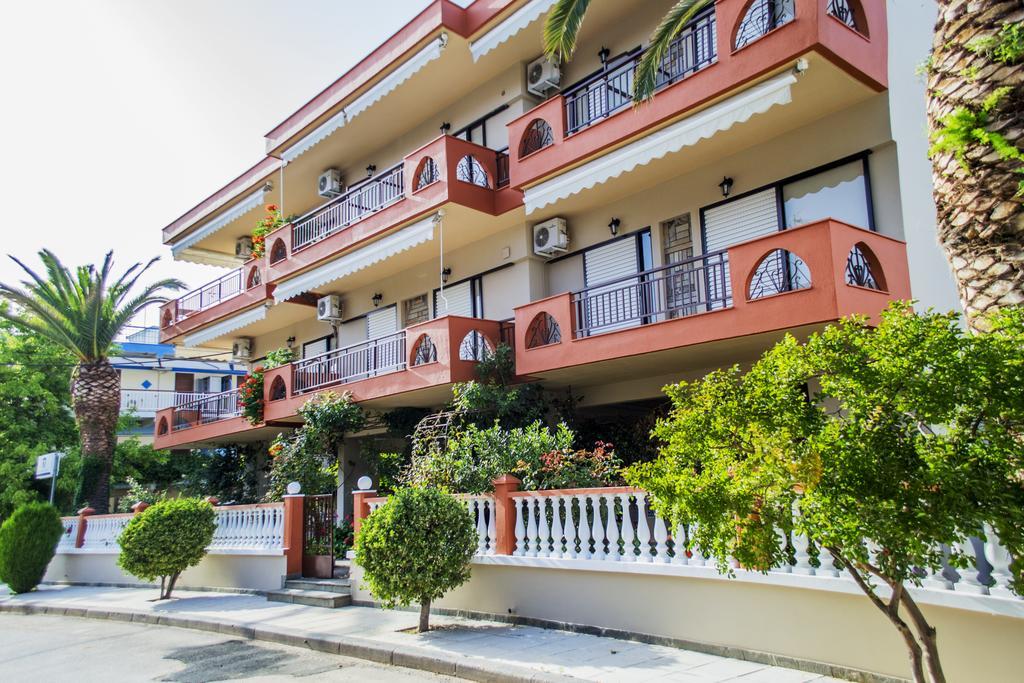 Milonas House Apartments Paralia Dionisiou Exterior foto