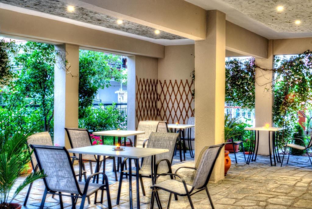Milonas House Apartments Paralia Dionisiou Exterior foto